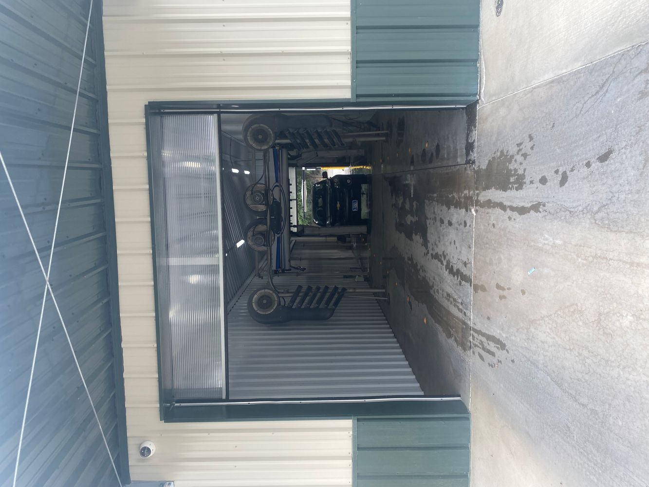 Car Wash: 504 W Front Ave, Joliet, MT 59041